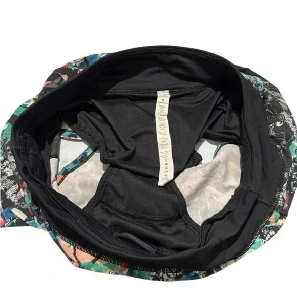 Lululemon Speed Up Short *2.5" Color Crush Multi / Black Sz 6 - Picture 5 of 7